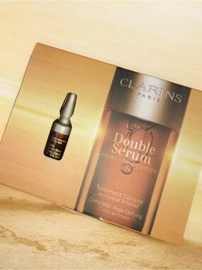 New Clarins Double Serum trial kit featuring three individual 0.9ml vials in Box